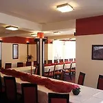 شقة فندقية Na Rogatce 3*