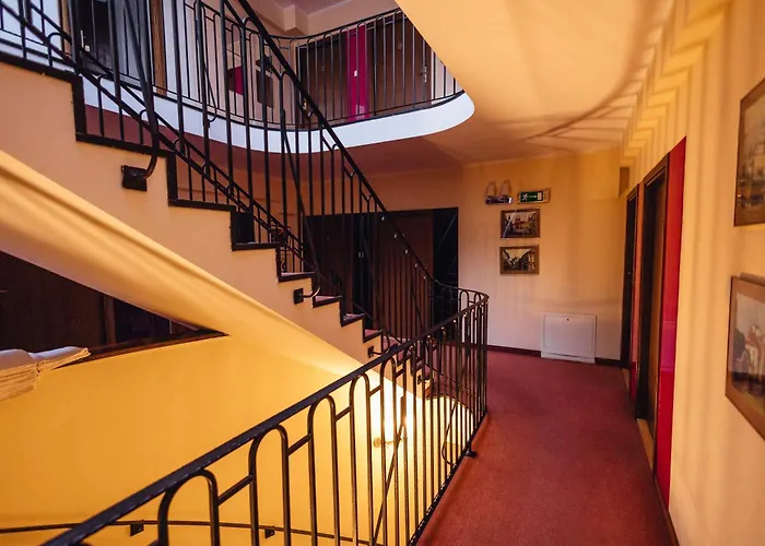 Ξενοδοχείο με διαμερίσματα Na Rogatce 3*